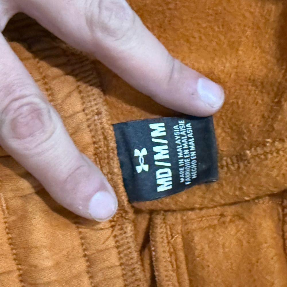 Under Armour Men's Tan Athletic Shorts - Picture 6 of 8